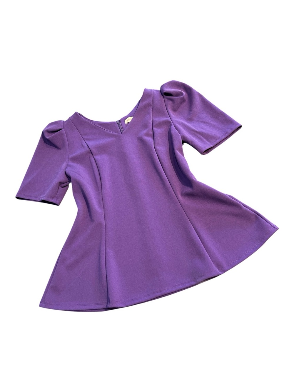 LIZ CLAIBORNE Vibrant Purple V-Neck Blouse Flare at the bottom Medium Like new